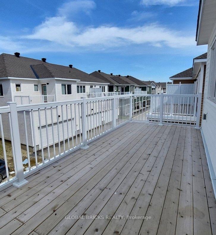 Photo 15 of 524 Oldenburg Avenue, Ottawa, Munster — HOMEH