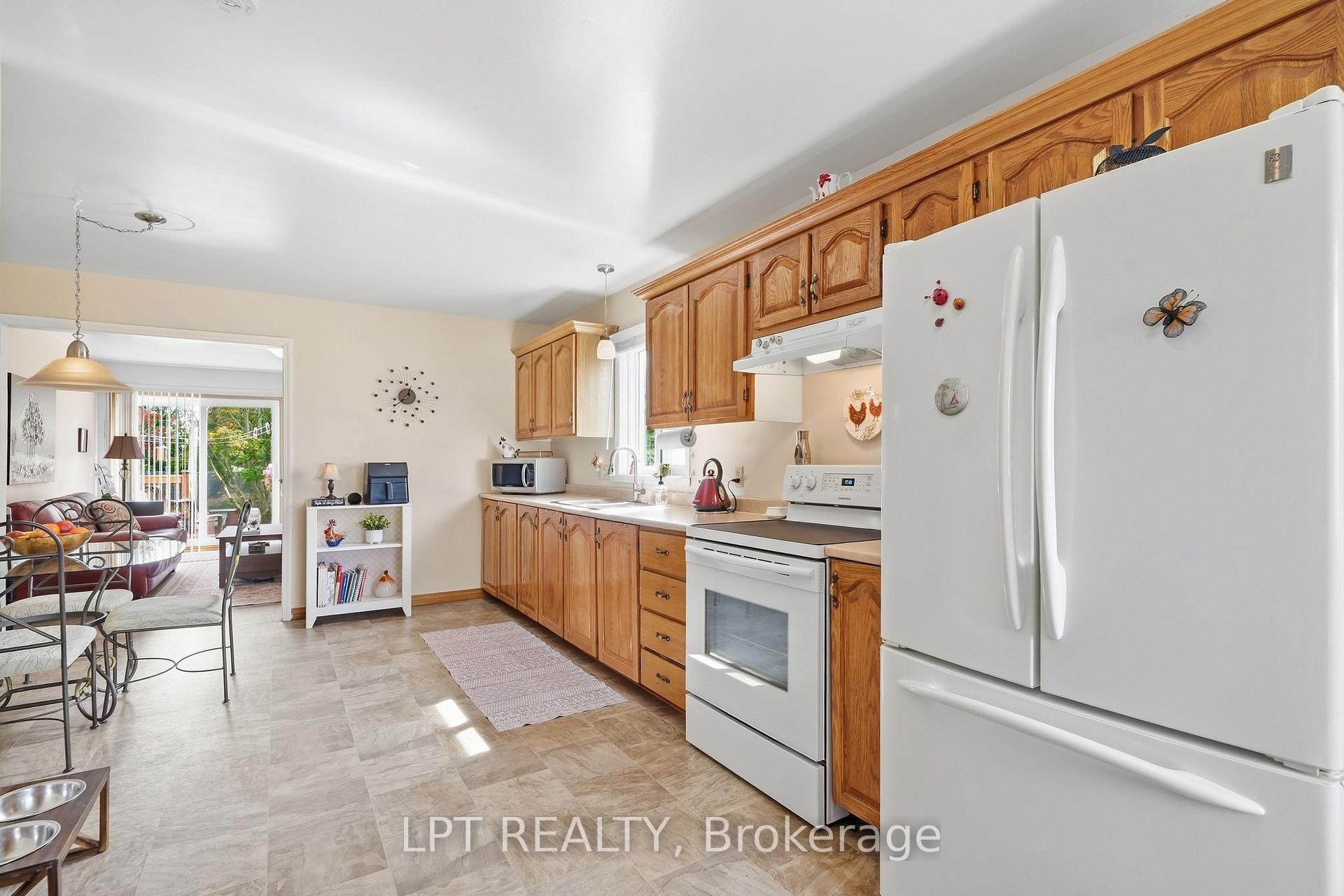 Photo 19 of 119 Pendleton Street, Champlain, Vankleek Hill — HOMEH