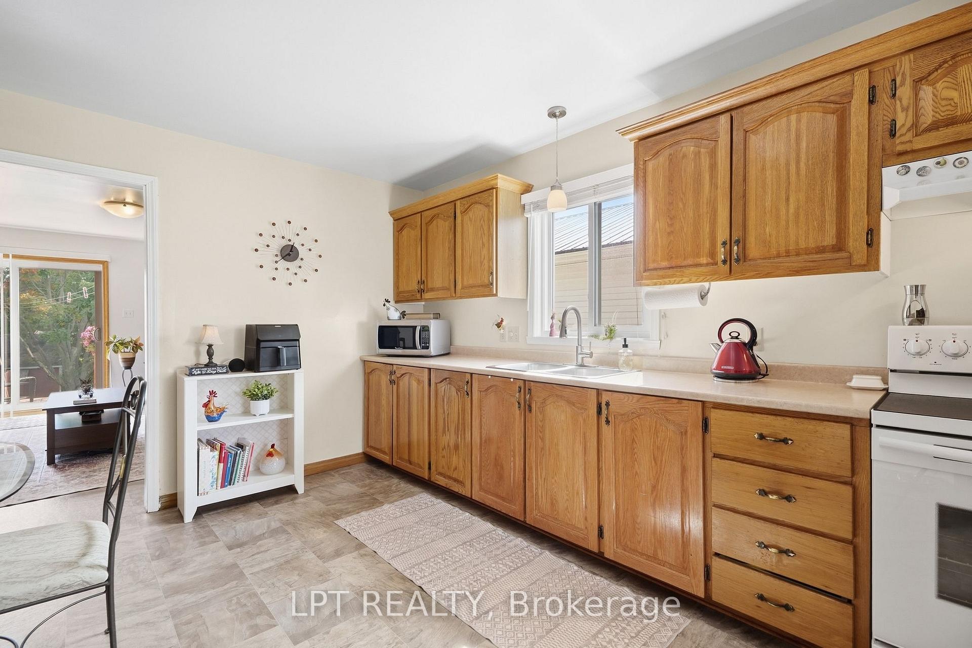 Photo 20 of 119 Pendleton Street, Champlain, Vankleek Hill — HOMEH