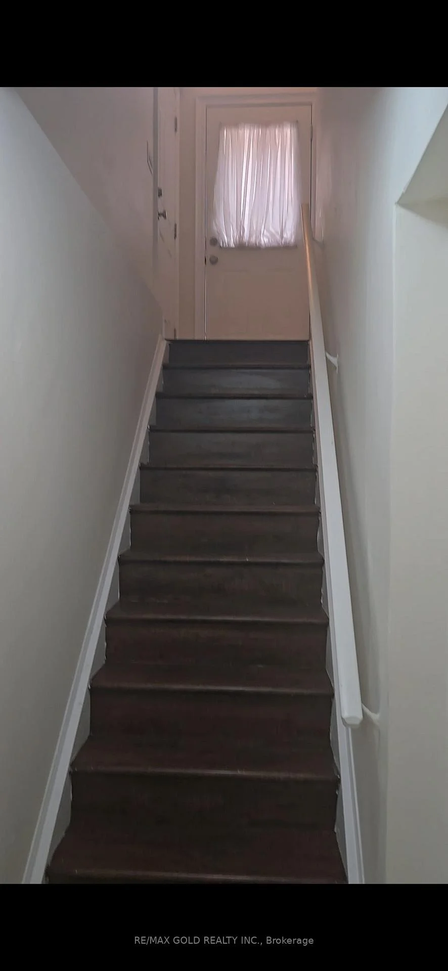 Photo 7 of 10 Twin Falls Road, Brampton, Bram West — HOMEH