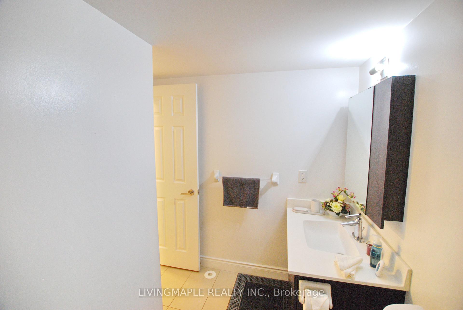 Photo 8 of 26 Times Avenue, Markham, Commerce Valley — HOMEH