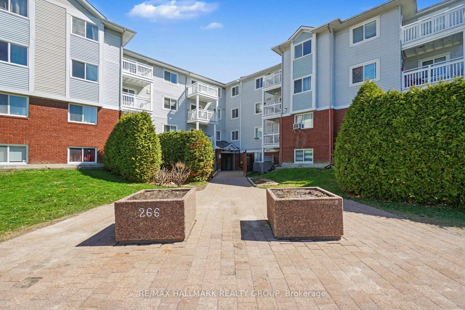 Photo 2 of Unit 203, 266 Lorry Greenberg Drive, Ottawa, Hunt Club Park/Greenboro — HOMEH