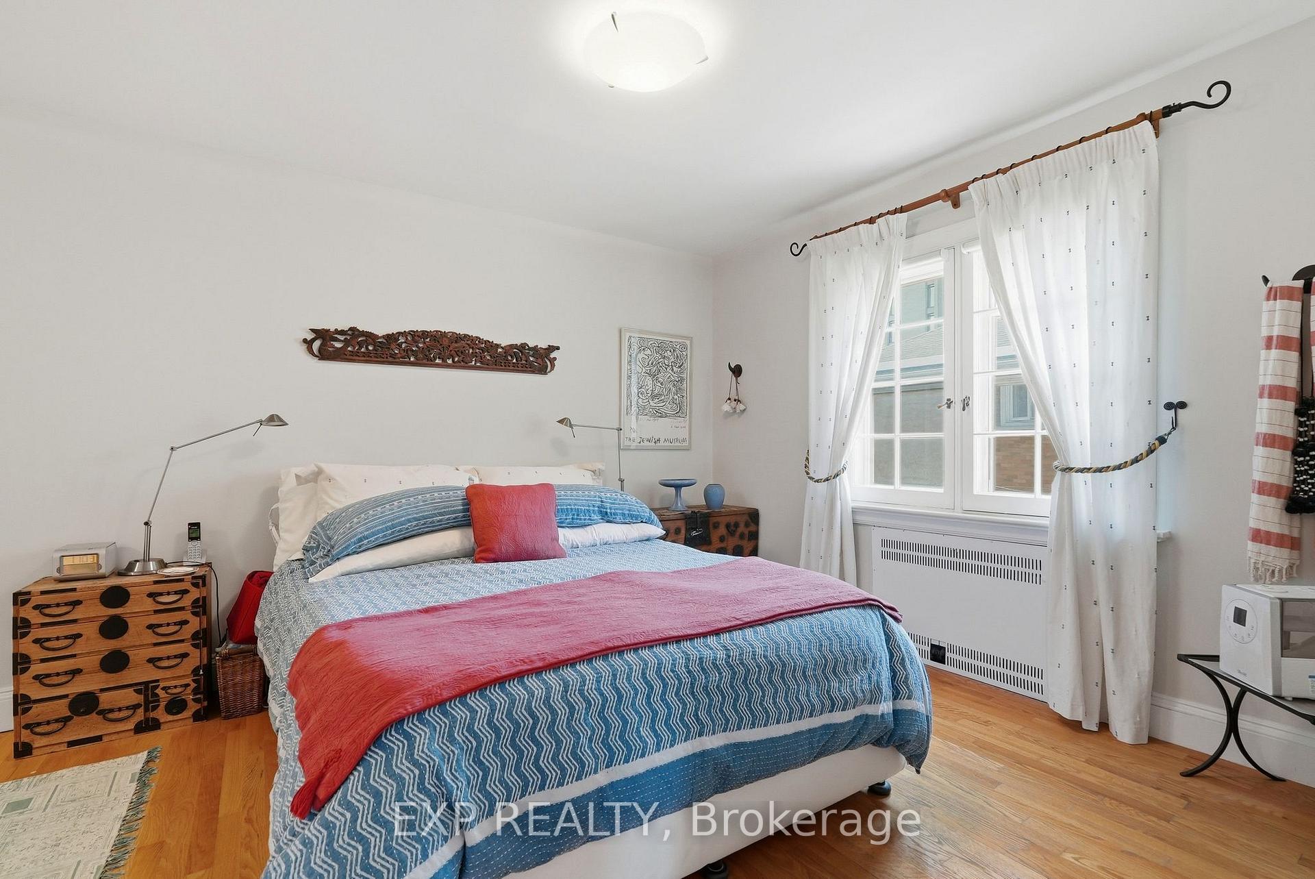 Photo 21 of 421 Hamilton Avenue S, Ottawa, Civic Hospital — HOMEH