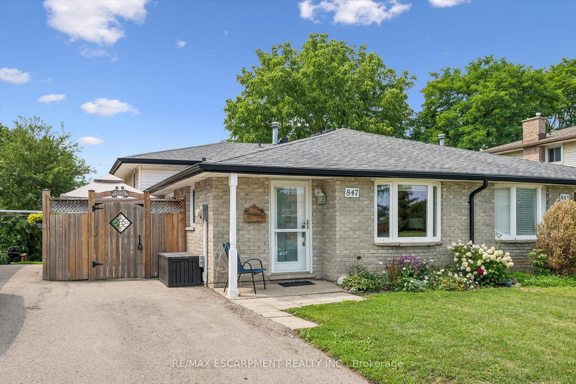 Photo of 847 Doon Village Road