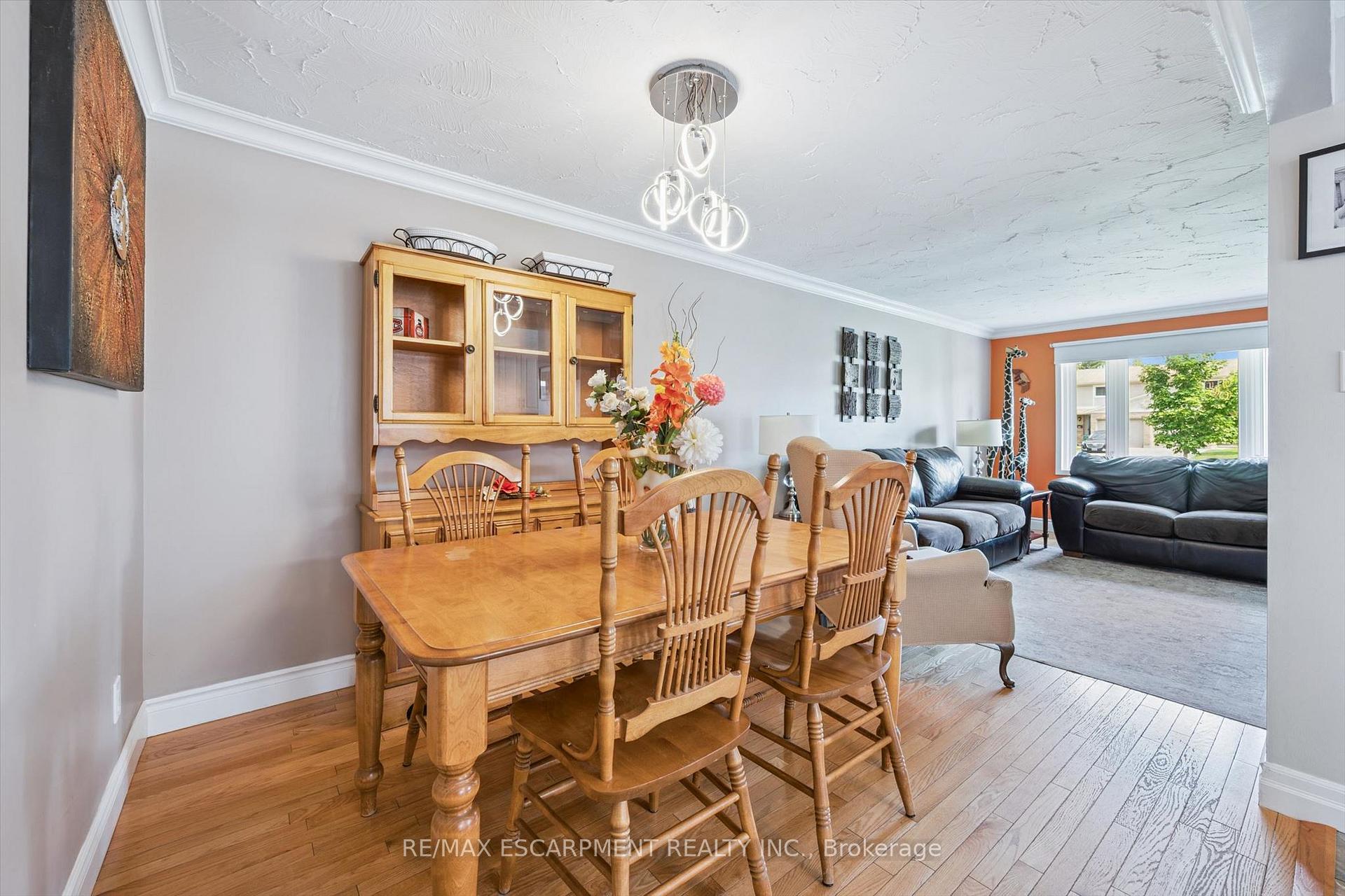 Photo 17 of 847 Doon Village Road, Kitchener, Pioneer Park — HOMEH