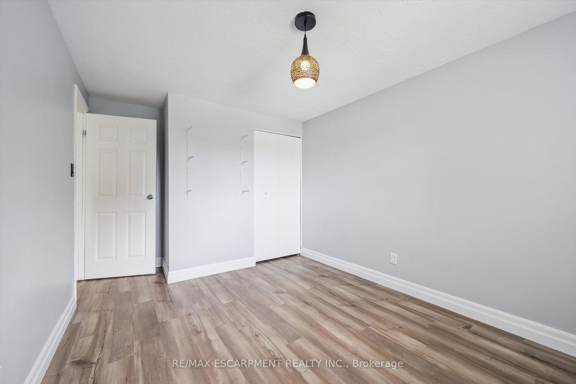 Photo 22 of 847 Doon Village Road, Kitchener, Pioneer Park — HOMEH