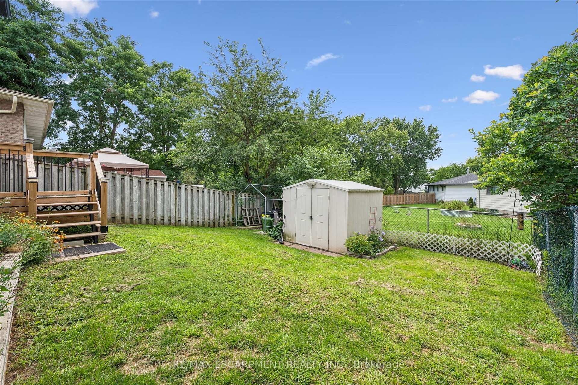 Photo 35 of 847 Doon Village Road, Kitchener, Pioneer Park — HOMEH