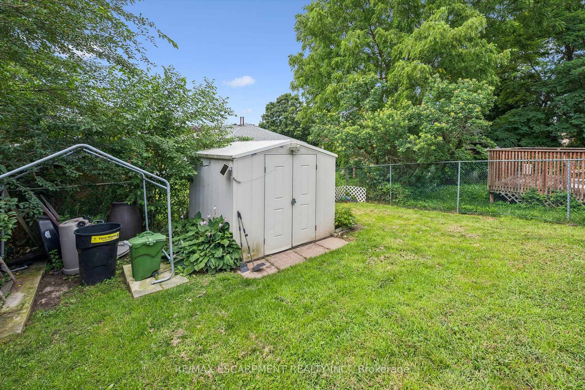 Photo 37 of 847 Doon Village Road, Kitchener, Pioneer Park — HOMEH