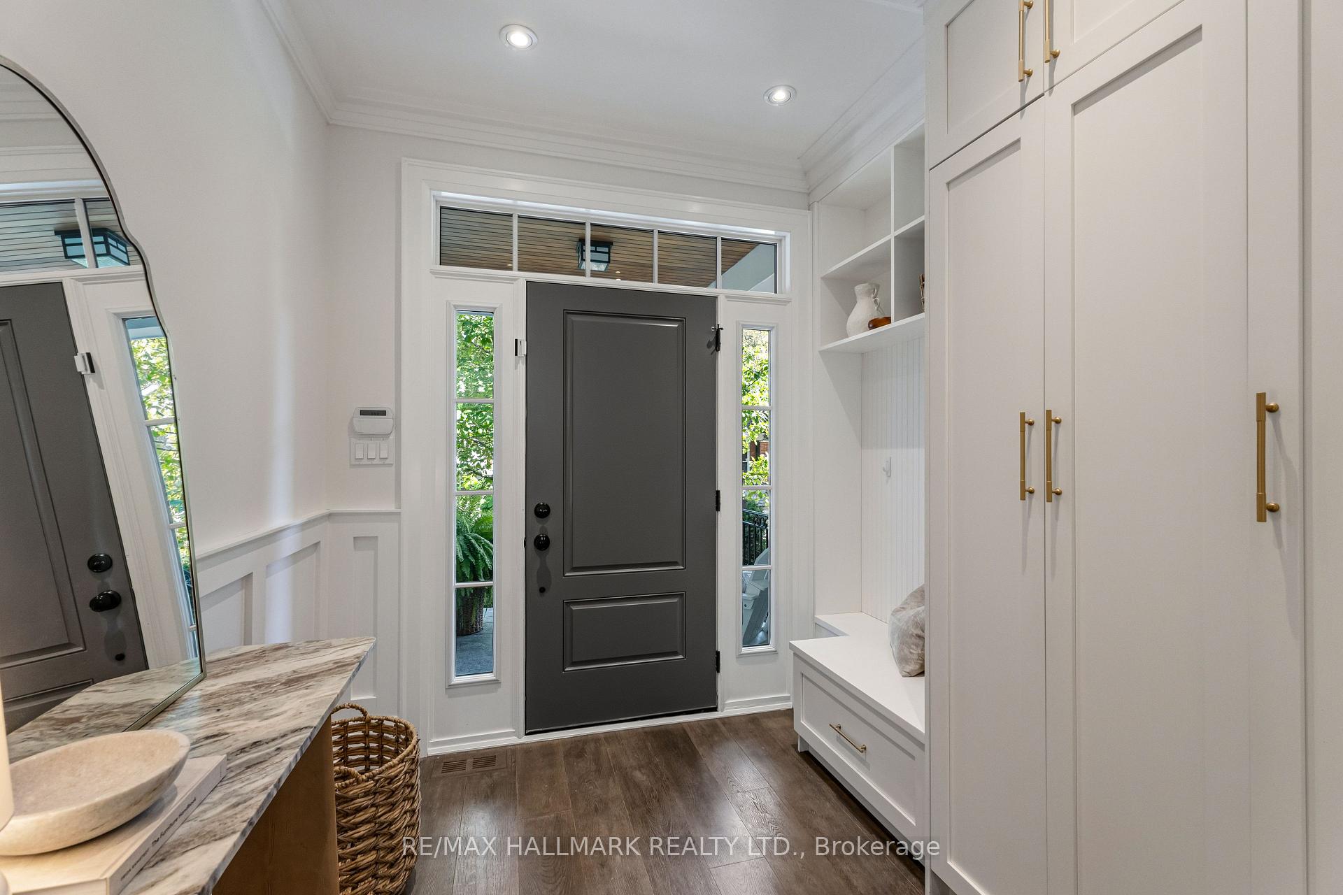 Photo 4 of 152 Wheeler Avenue, Toronto, The Beaches — HOMEH