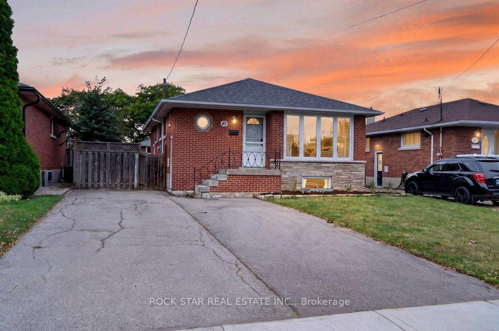 Photo of 40 Clarendon Avenue
