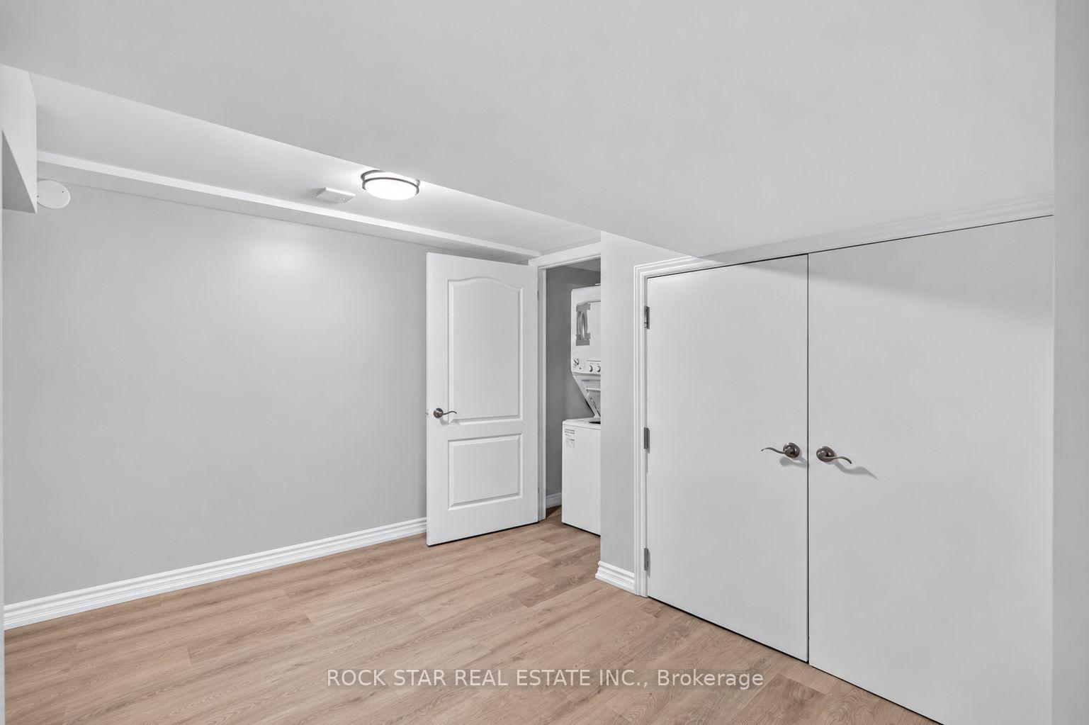 Photo 36 of 40 Clarendon Avenue, Hamilton, Balfour — HOMEH