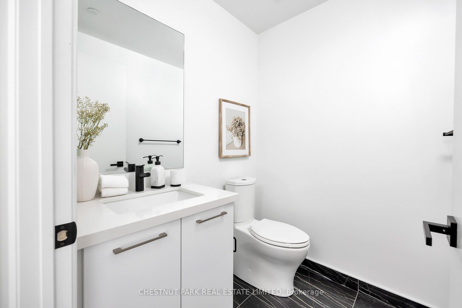 Photo 4 of Unit 1110, 33 Frederick Todd Way, Toronto, Thorncliffe Park — HOMEH