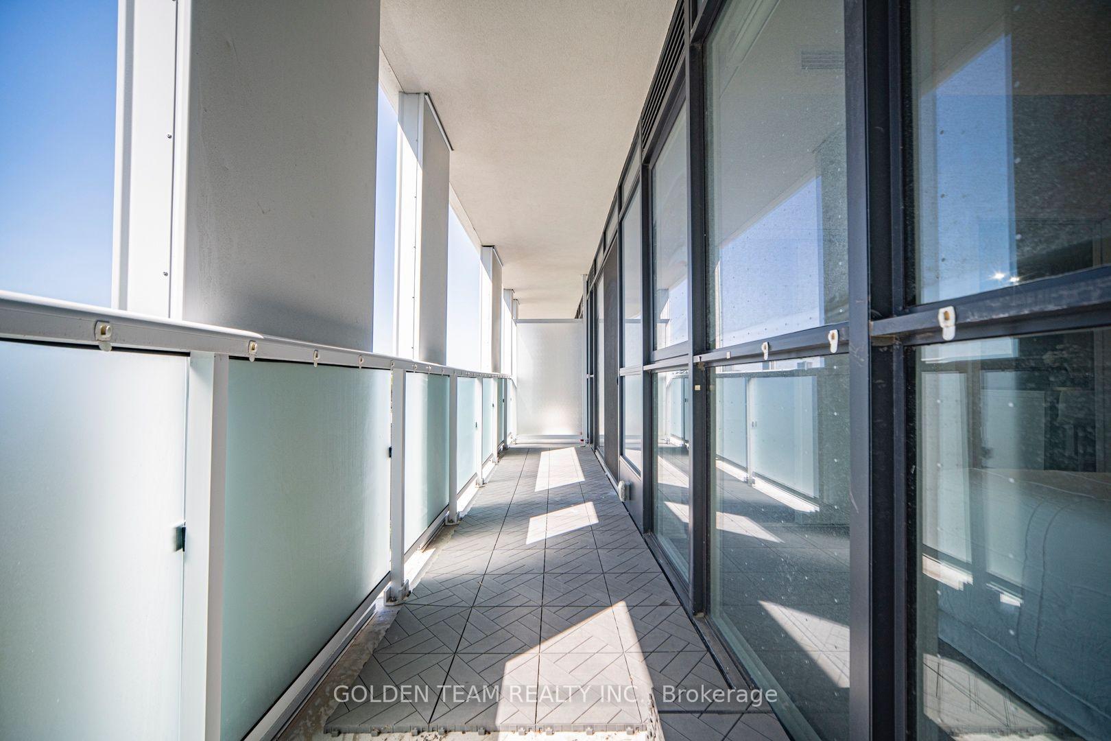 Photo 4 of Unit 506, 188 Fairview Mall Drive, North York, Don Valley Village — HOMEH