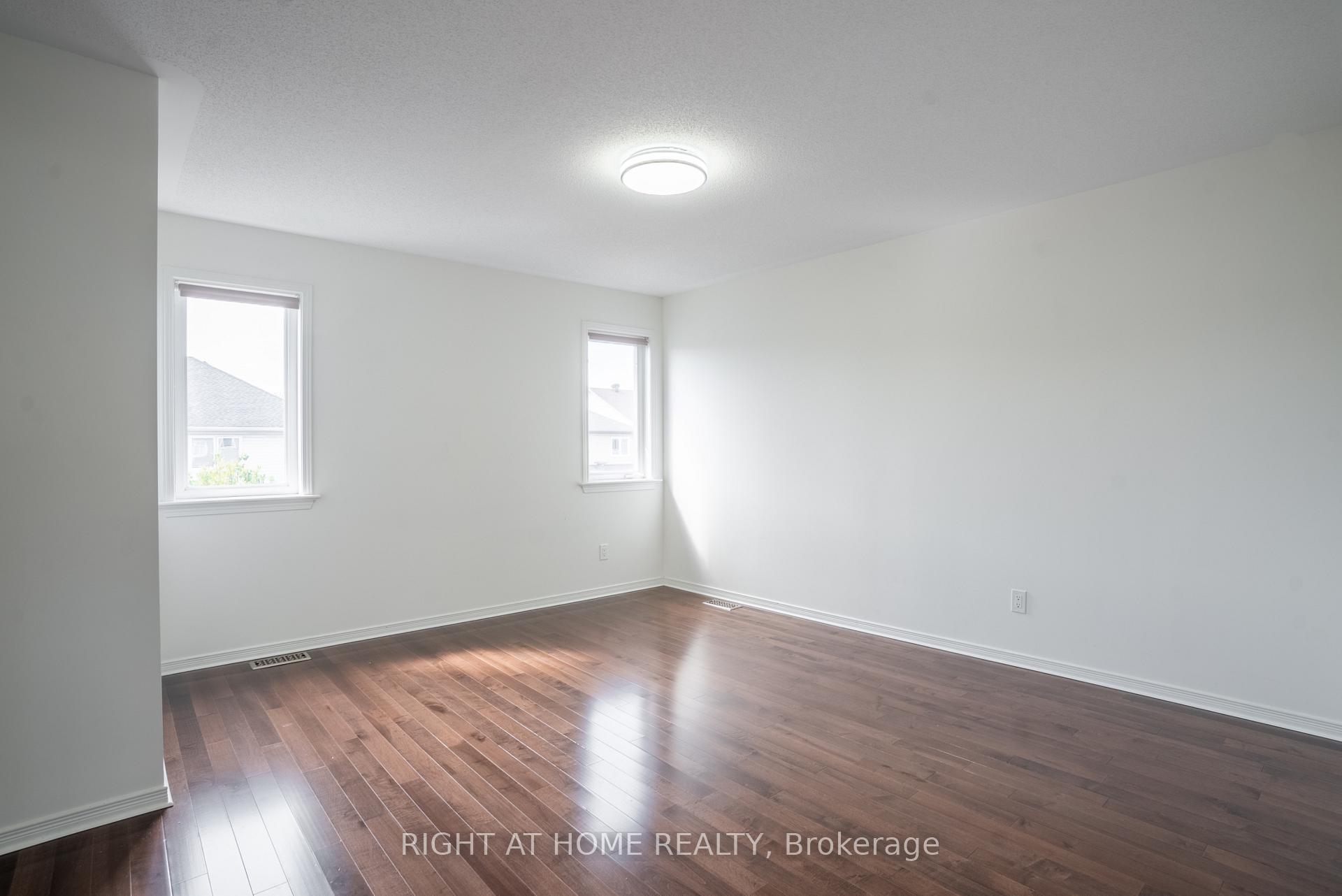 Photo 20 of 310 Kippen Place, Ottawa, Barrhaven - Heritage Park — HOMEH