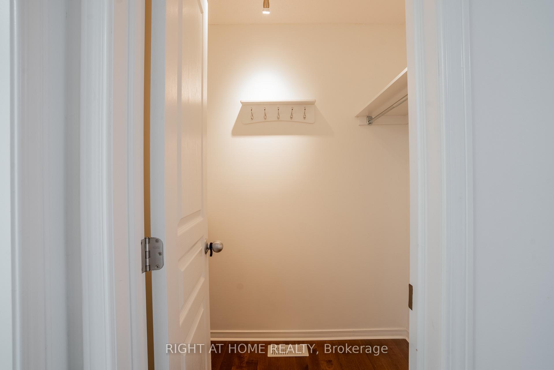 Photo 22 of 310 Kippen Place, Ottawa, Barrhaven - Heritage Park — HOMEH