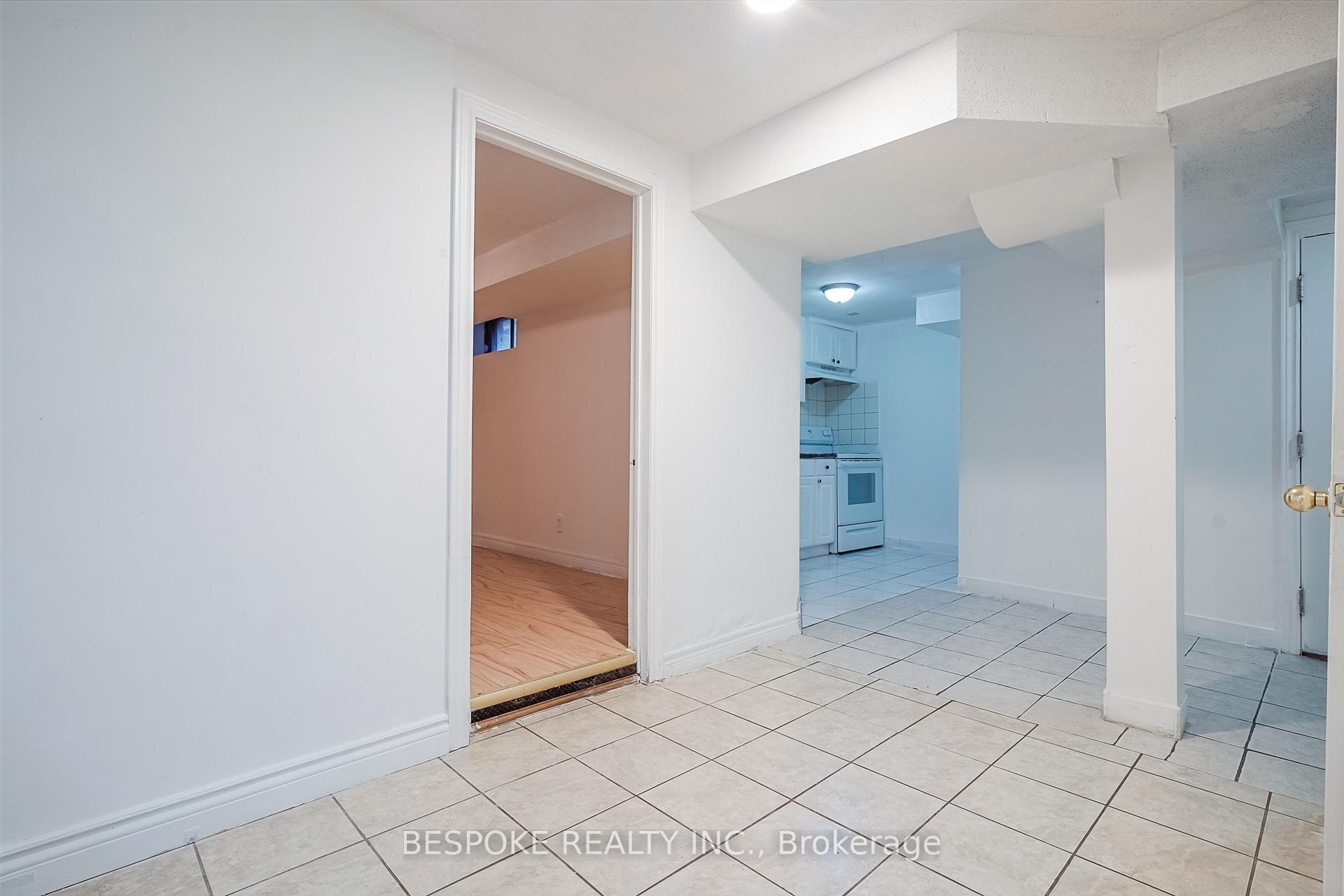 Photo 4 of Unit Basement, 93 Glenthorne Drive, Scarborough, Highland Creek — HOMEH