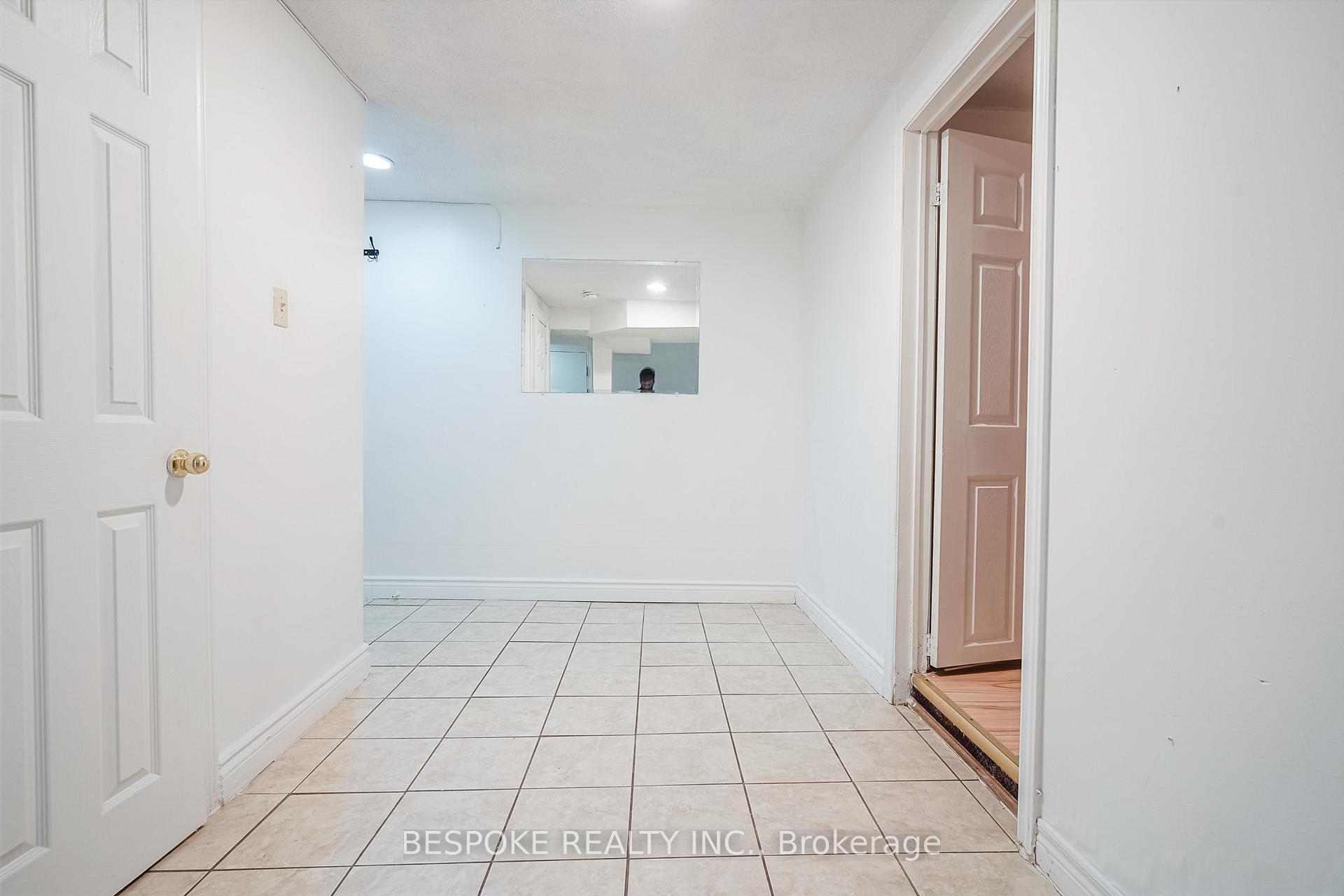 Photo 5 of Unit Basement, 93 Glenthorne Drive, Scarborough, Highland Creek — HOMEH