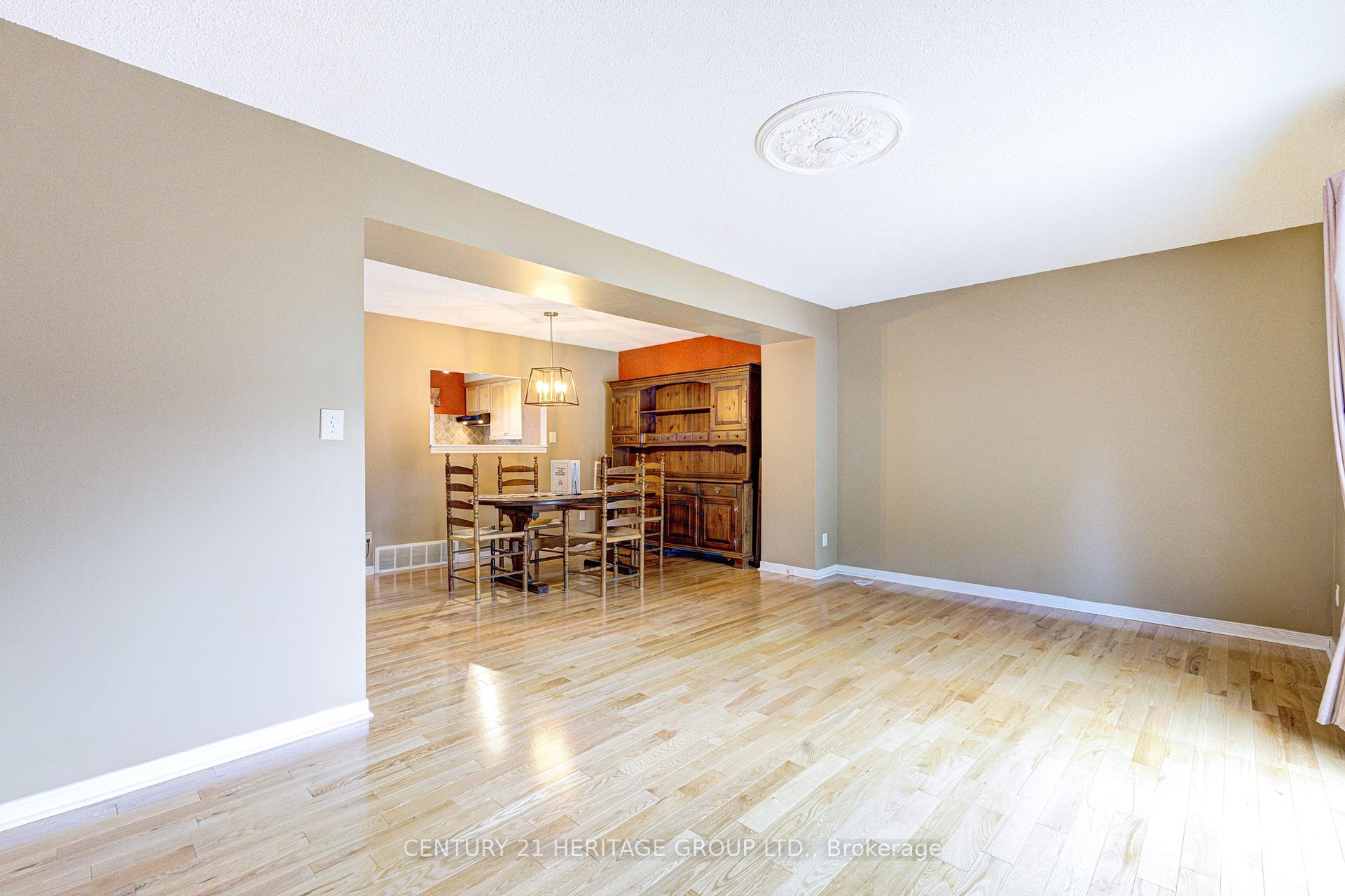 Photo 7 of Unit 73, 145 Rice Avenue, Hamilton, Fessenden — HOMEH