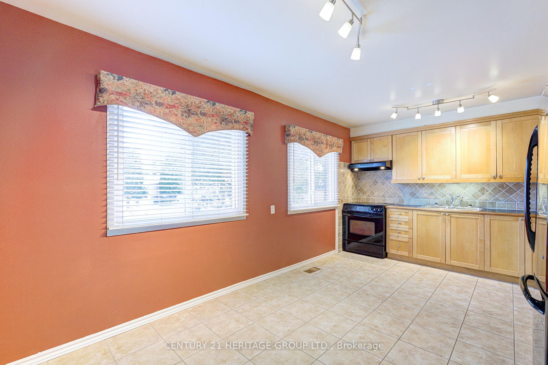 Photo 13 of Unit 73, 145 Rice Avenue, Hamilton, Fessenden — HOMEH