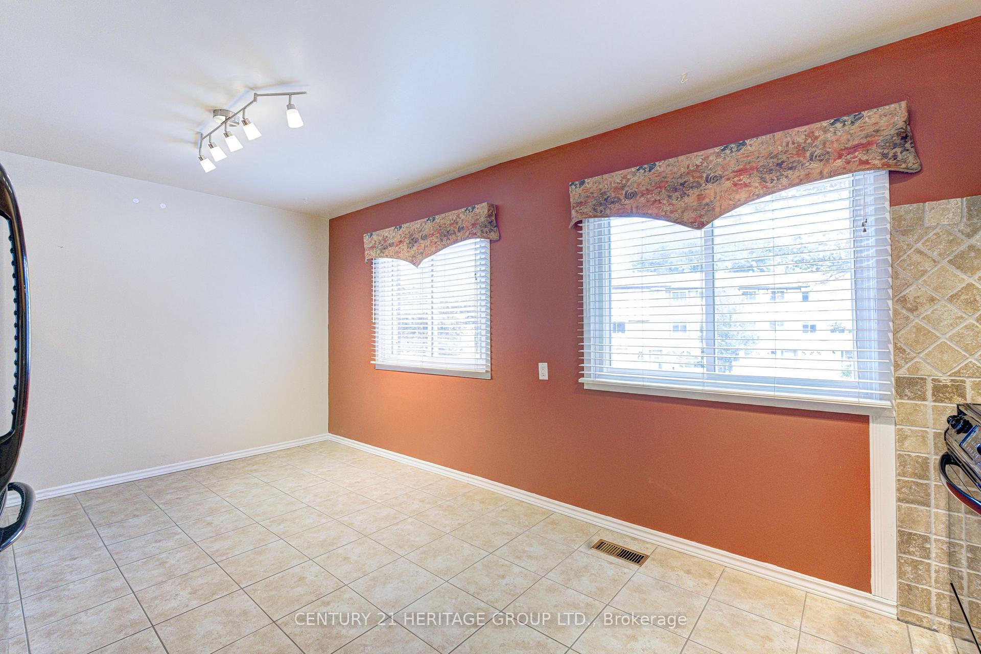 Photo 17 of Unit 73, 145 Rice Avenue, Hamilton, Fessenden — HOMEH