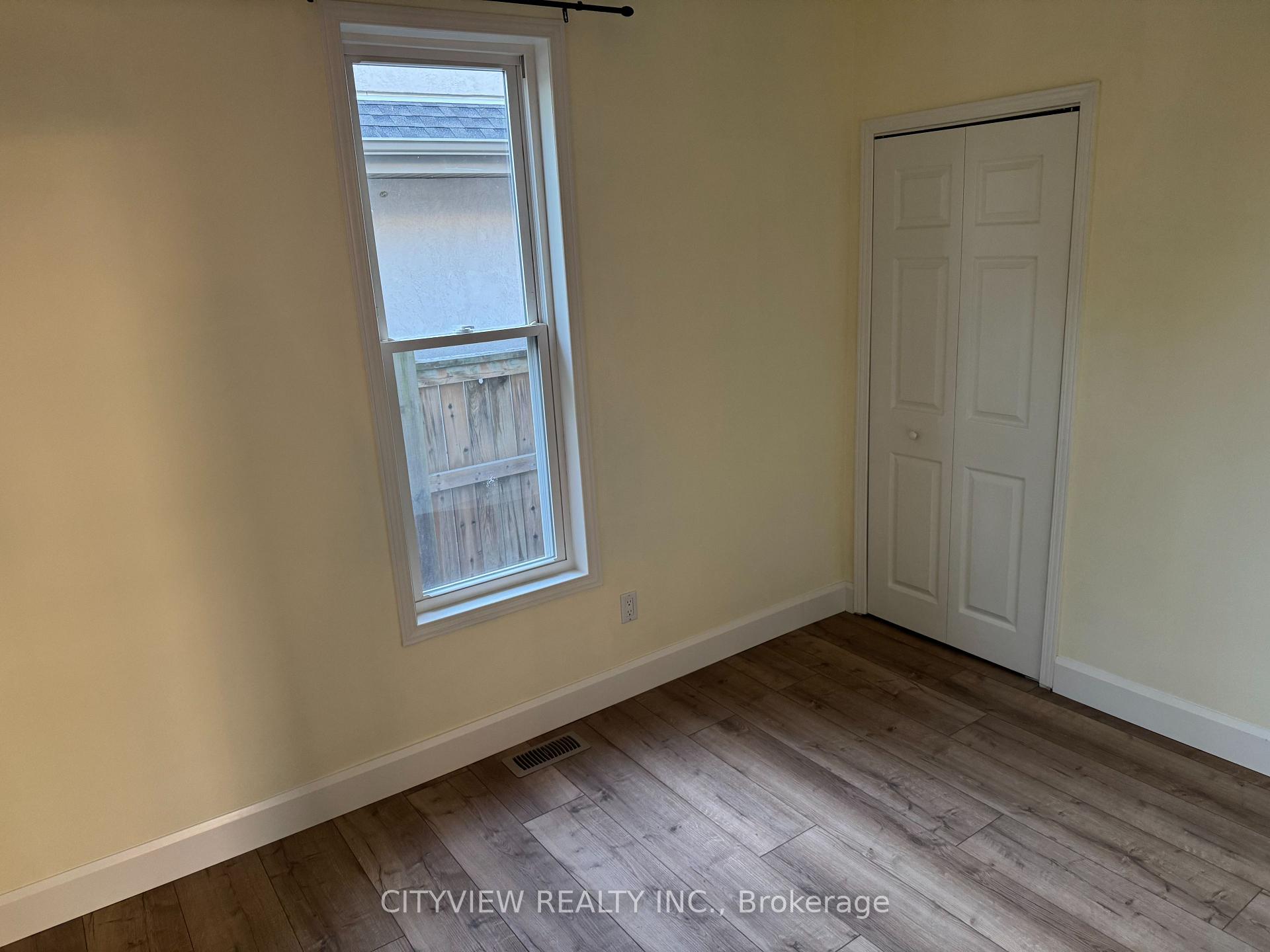 Photo 6 of 390 George Street, Sarnia — HOMEH