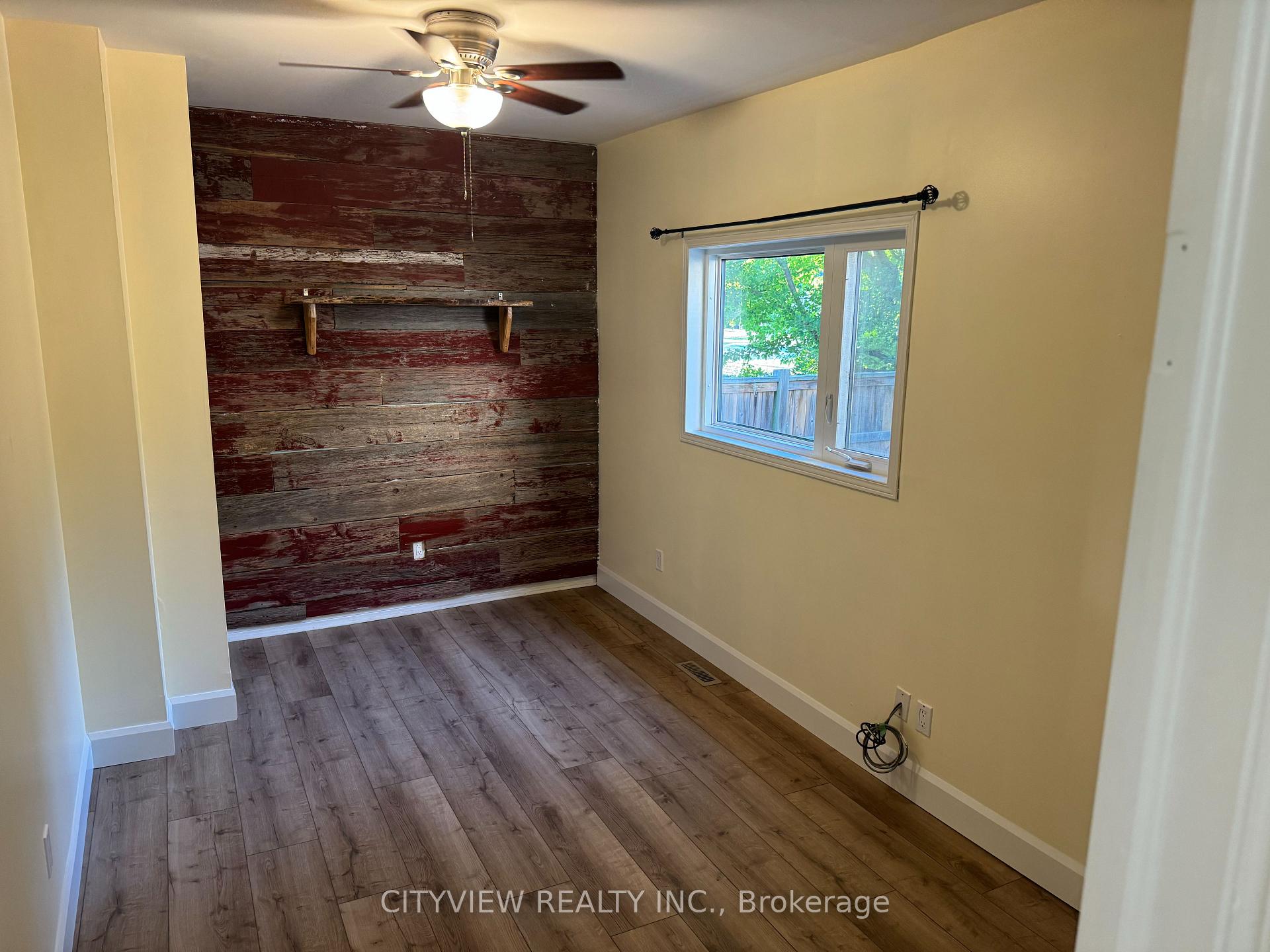 Photo 9 of 390 George Street, Sarnia — HOMEH