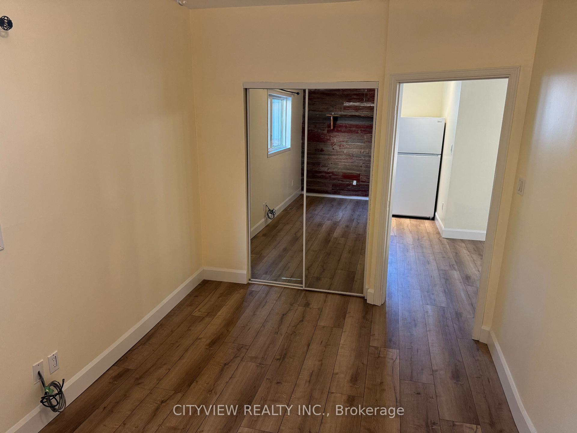 Photo 10 of 390 George Street, Sarnia — HOMEH