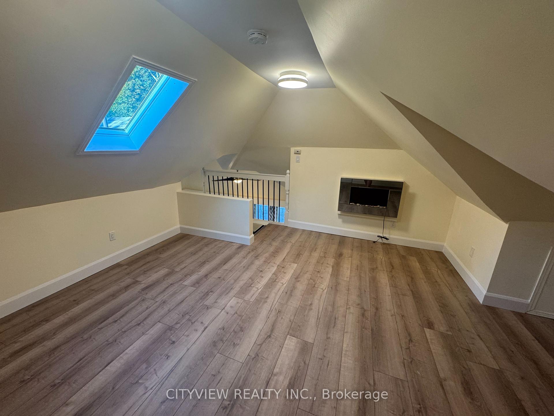 Photo 23 of 390 George Street, Sarnia — HOMEH