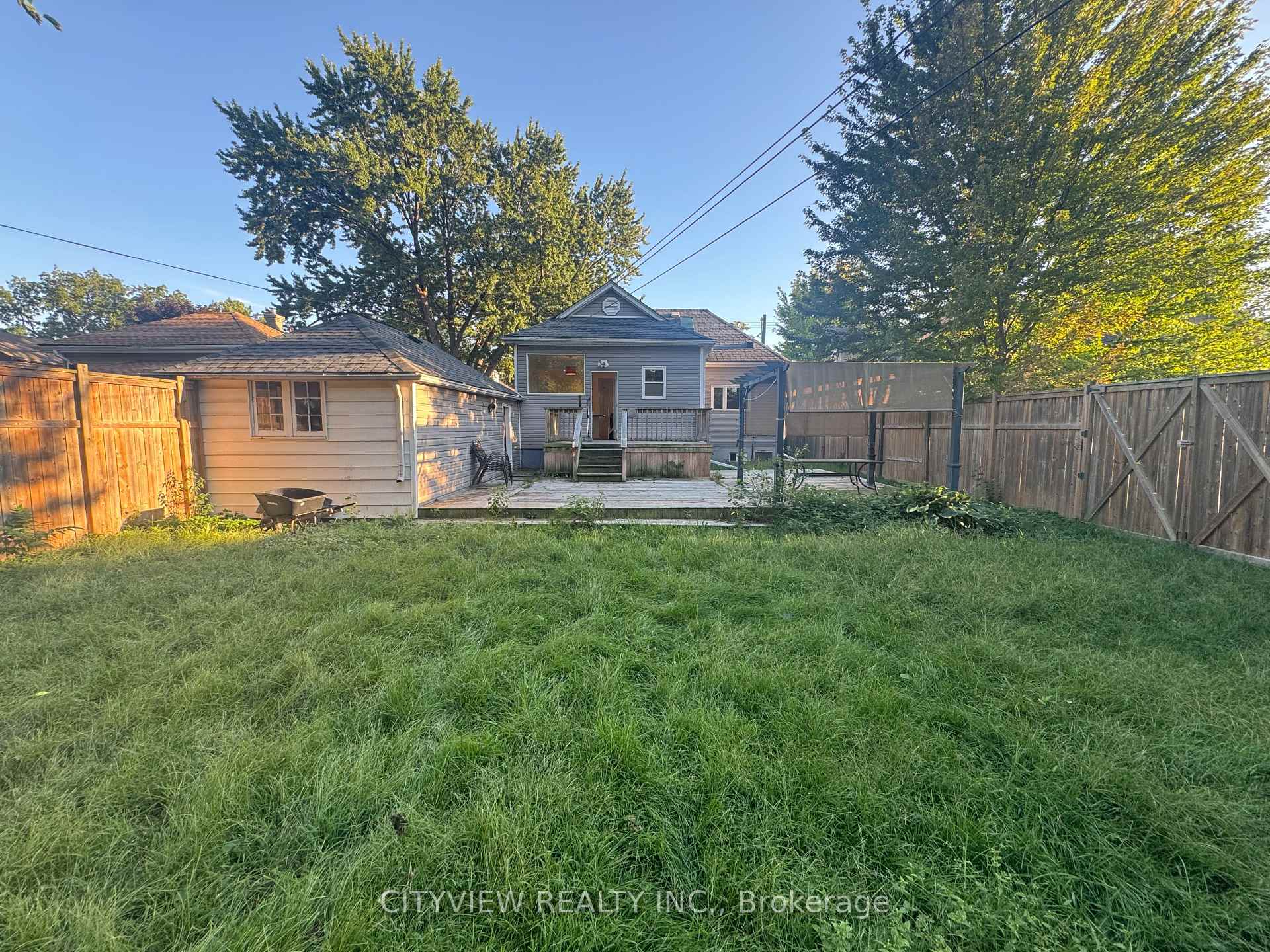 Photo 26 of 390 George Street, Sarnia — HOMEH