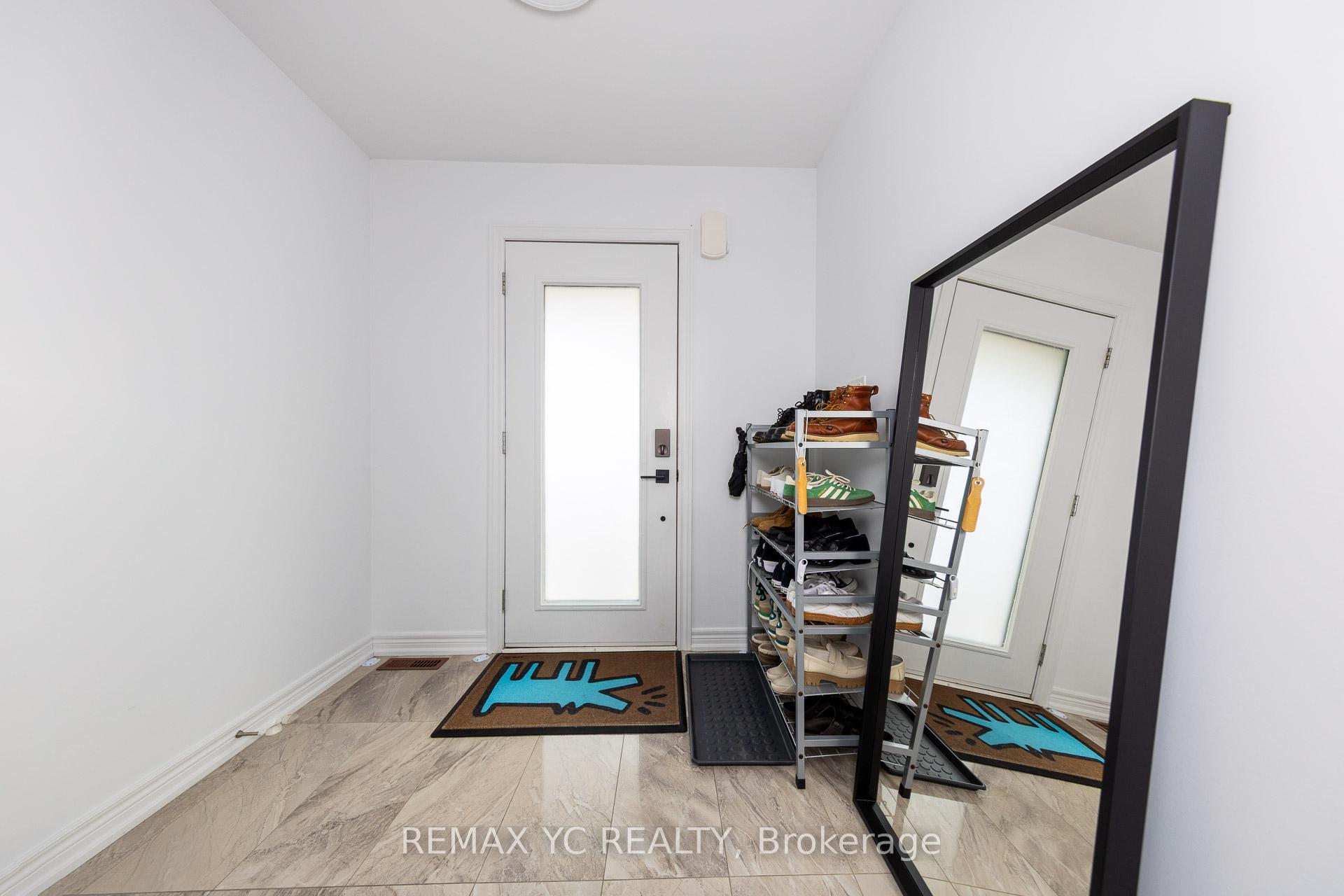 Photo 3 of Unit 2, 1 Leggott Avenue, Barrie, Painswick North — HOMEH