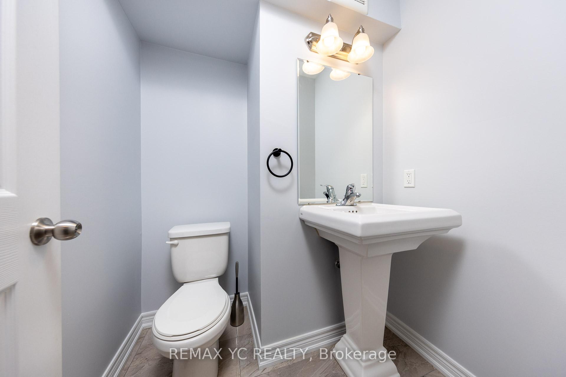 Photo 7 of Unit 2, 1 Leggott Avenue, Barrie, Painswick North — HOMEH