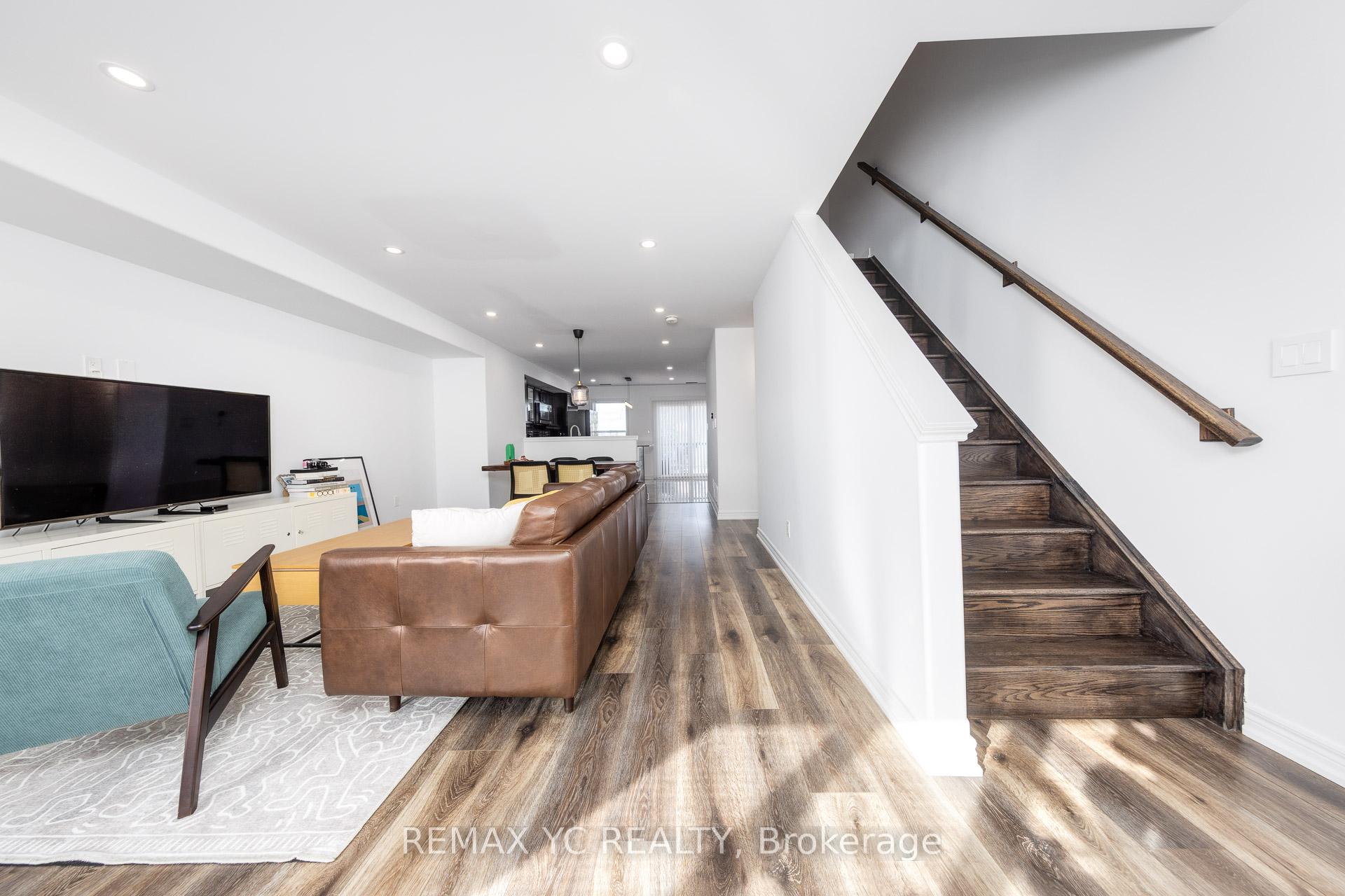 Photo 17 of Unit 2, 1 Leggott Avenue, Barrie, Painswick North — HOMEH