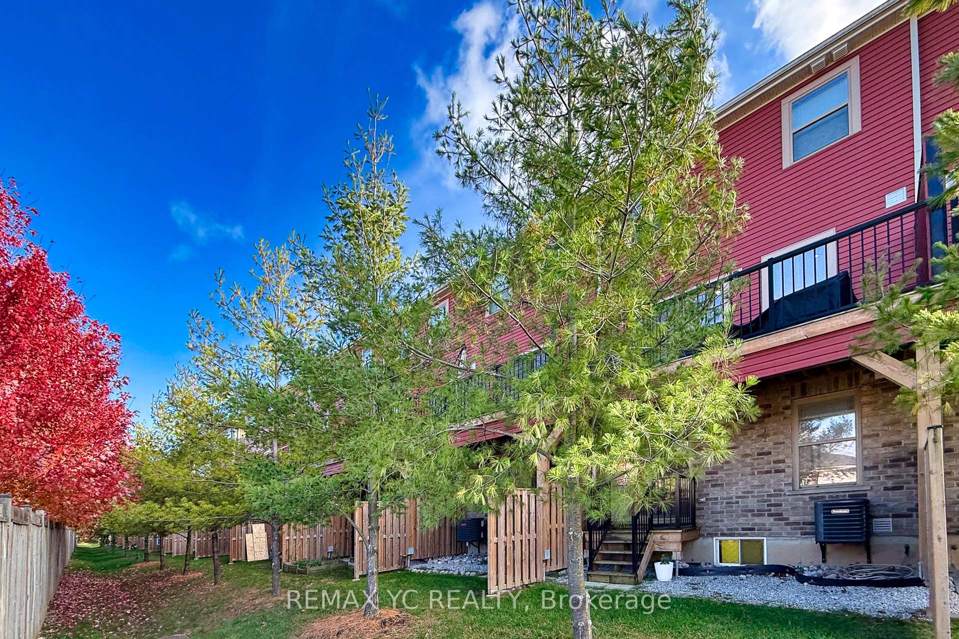 Photo 30 of Unit 2, 1 Leggott Avenue, Barrie, Painswick North — HOMEH