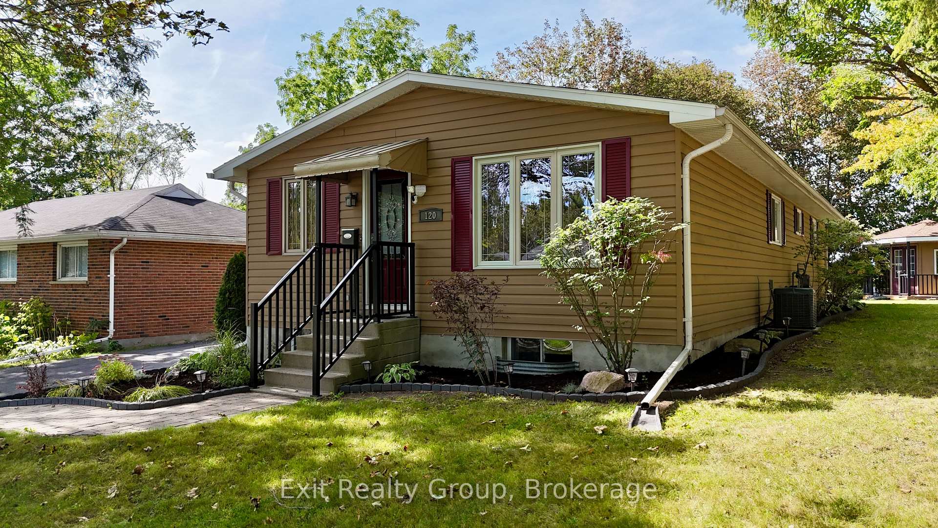 Photo 1 of 120 Prospect Hill, Quinte West, Trenton Ward — HOMEH