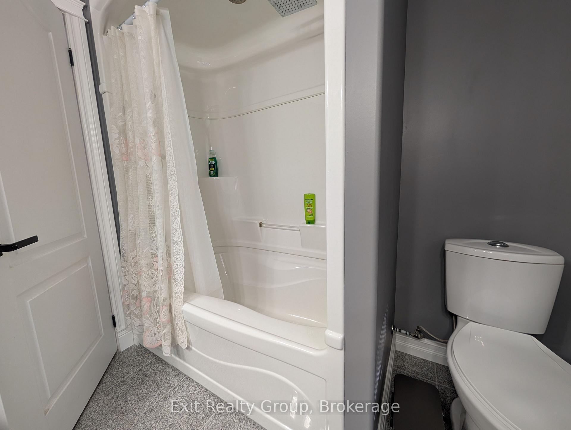 Photo 8 of 120 Prospect Hill, Quinte West, Trenton Ward — HOMEH