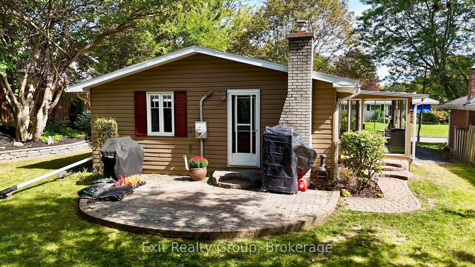 Photo 5 of 120 Prospect Hill, Quinte West, Trenton Ward — HOMEH