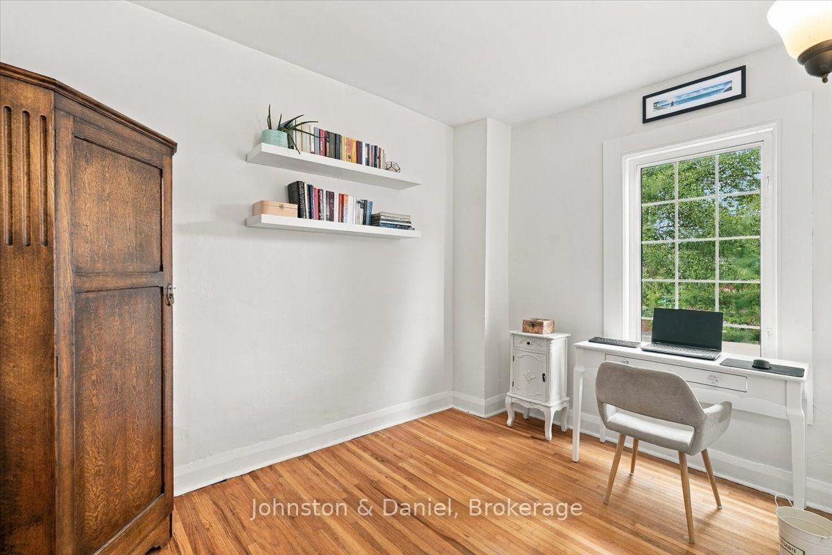 Photo 23 of 118 Merrill Avenue E, Toronto, Woodbine Corridor — HOMEH