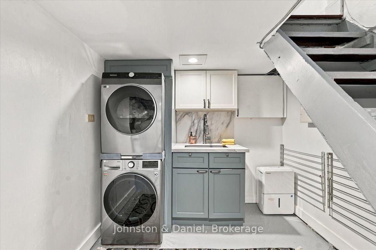 Photo 27 of 118 Merrill Avenue E, Toronto, Woodbine Corridor — HOMEH