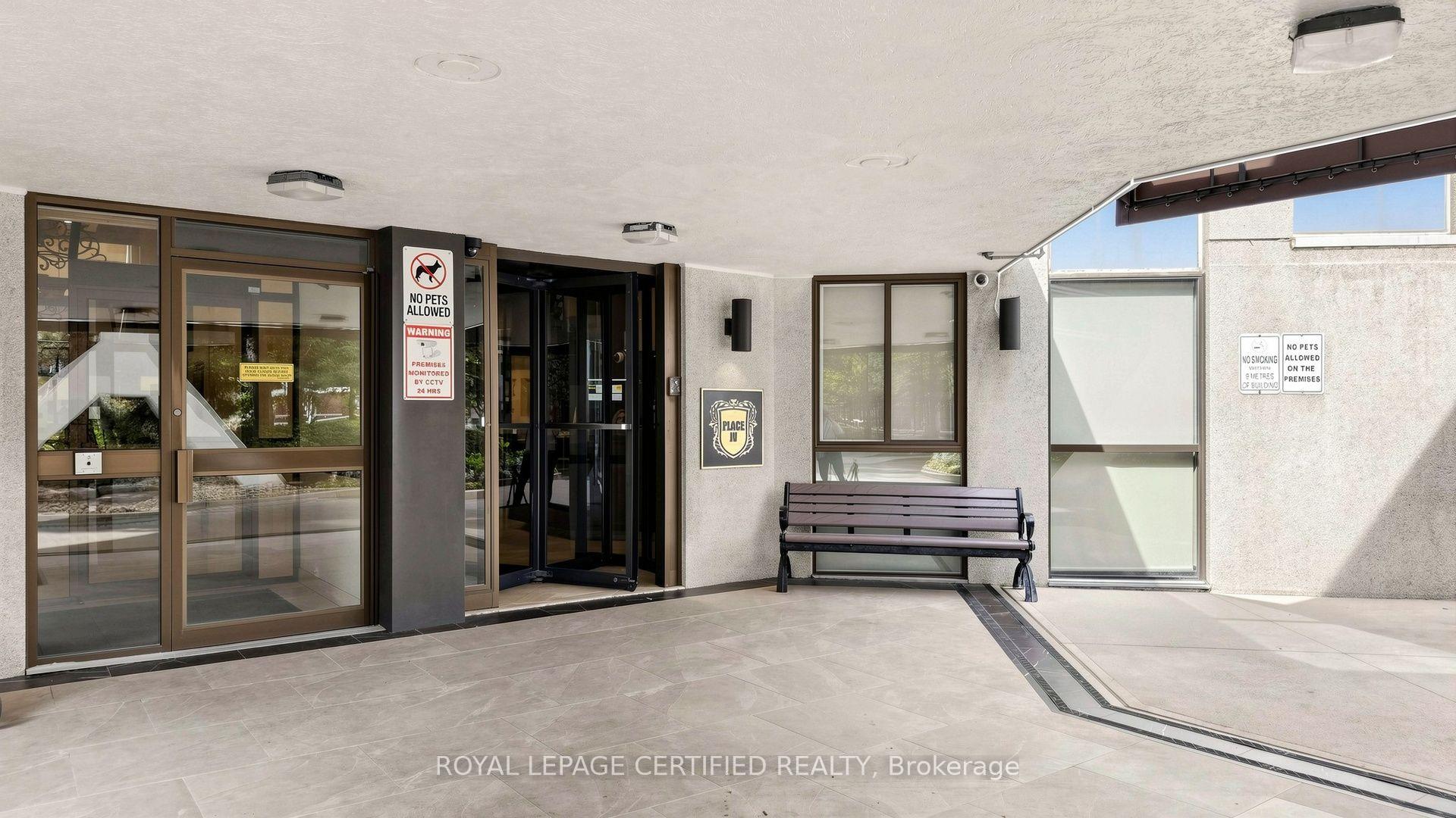 Photo 4 of Unit 802, 3650 Kaneff Crescent, Mississauga, Mississauga Valleys — HOMEH