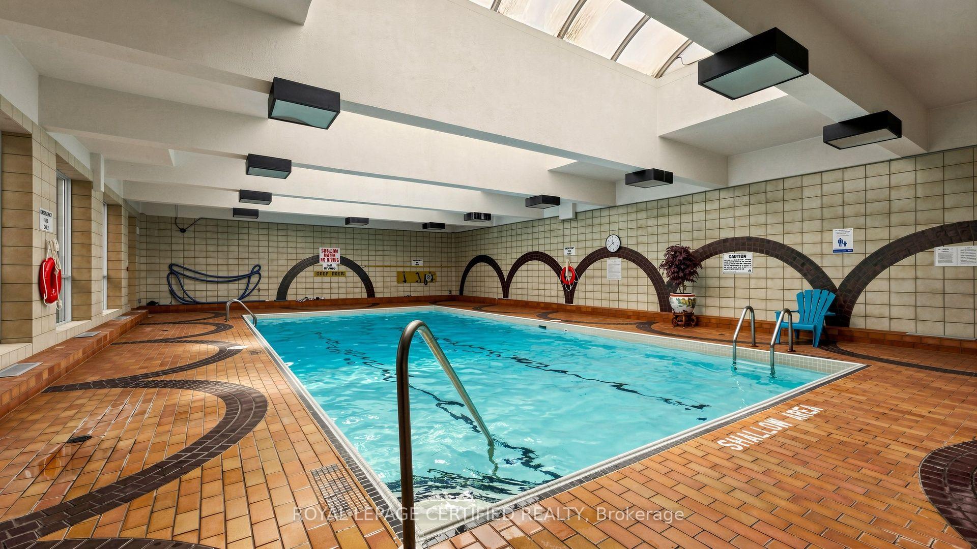 Photo 8 of Unit 802, 3650 Kaneff Crescent, Mississauga, Mississauga Valleys — HOMEH