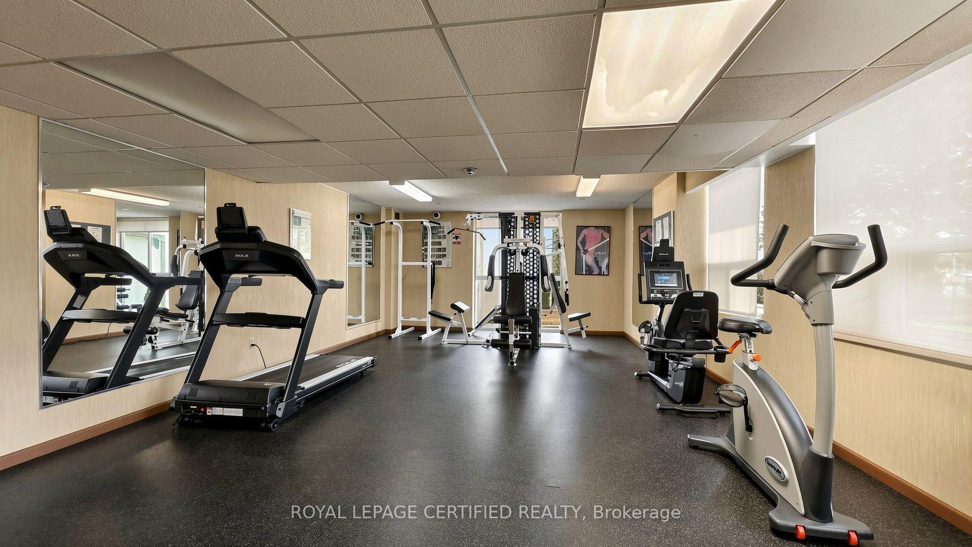 Photo 13 of Unit 802, 3650 Kaneff Crescent, Mississauga, Mississauga Valleys — HOMEH