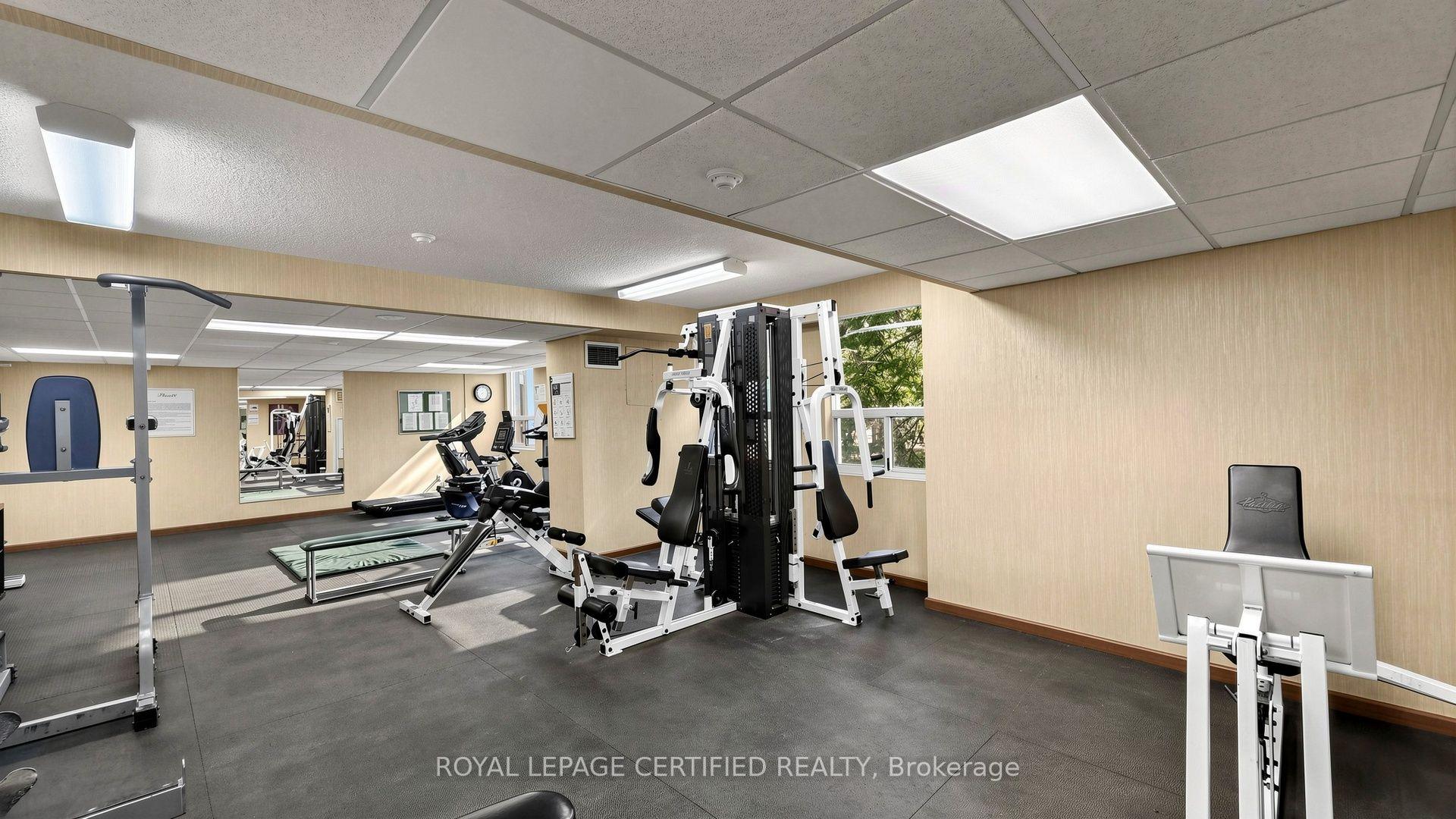 Photo 16 of Unit 802, 3650 Kaneff Crescent, Mississauga, Mississauga Valleys — HOMEH