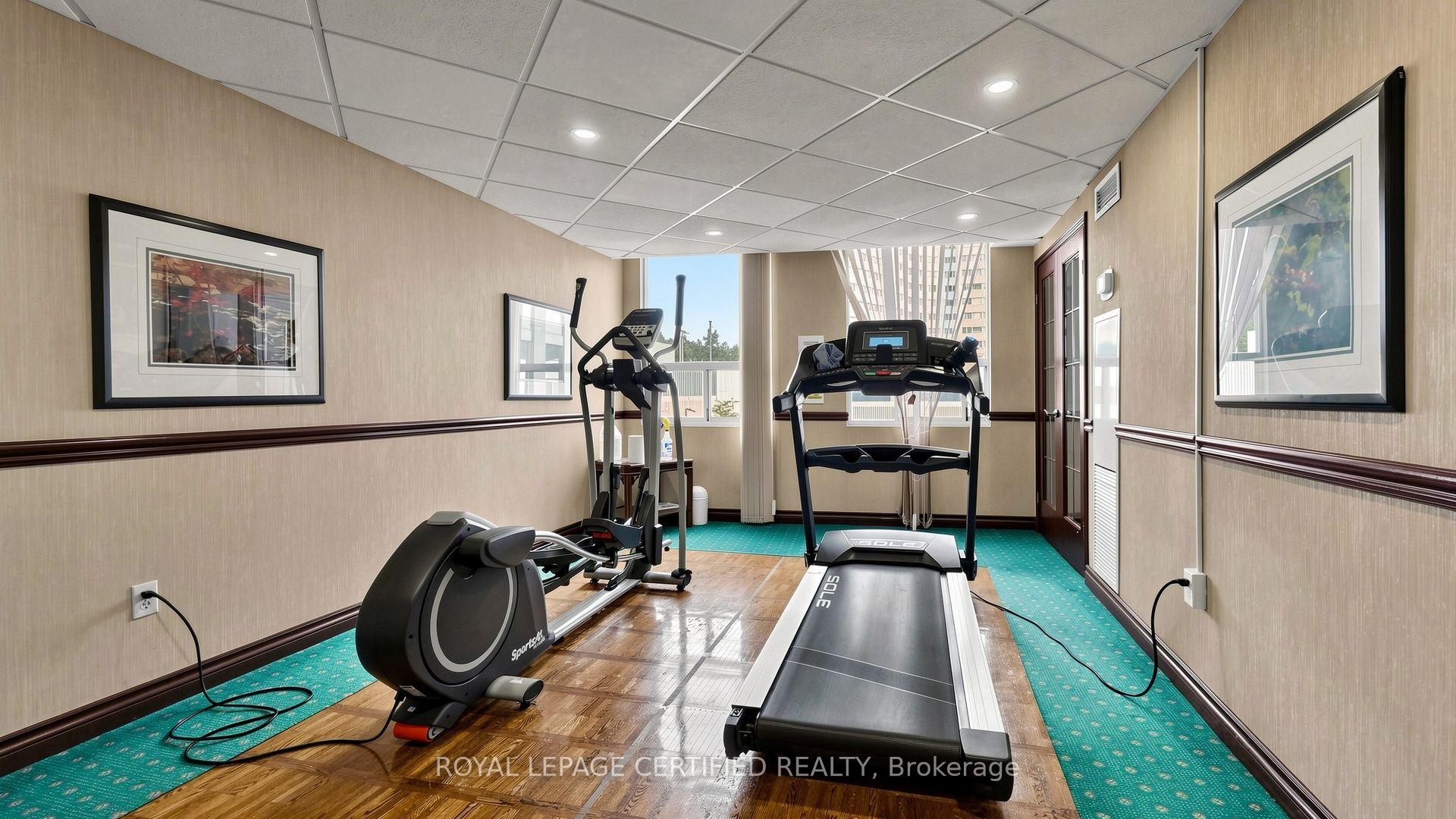 Photo 17 of Unit 802, 3650 Kaneff Crescent, Mississauga, Mississauga Valleys — HOMEH