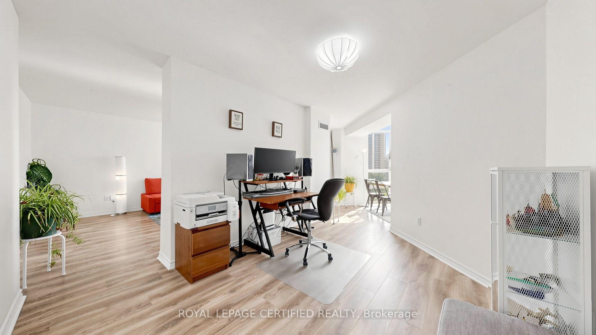 Photo 33 of Unit 802, 3650 Kaneff Crescent, Mississauga, Mississauga Valleys — HOMEH