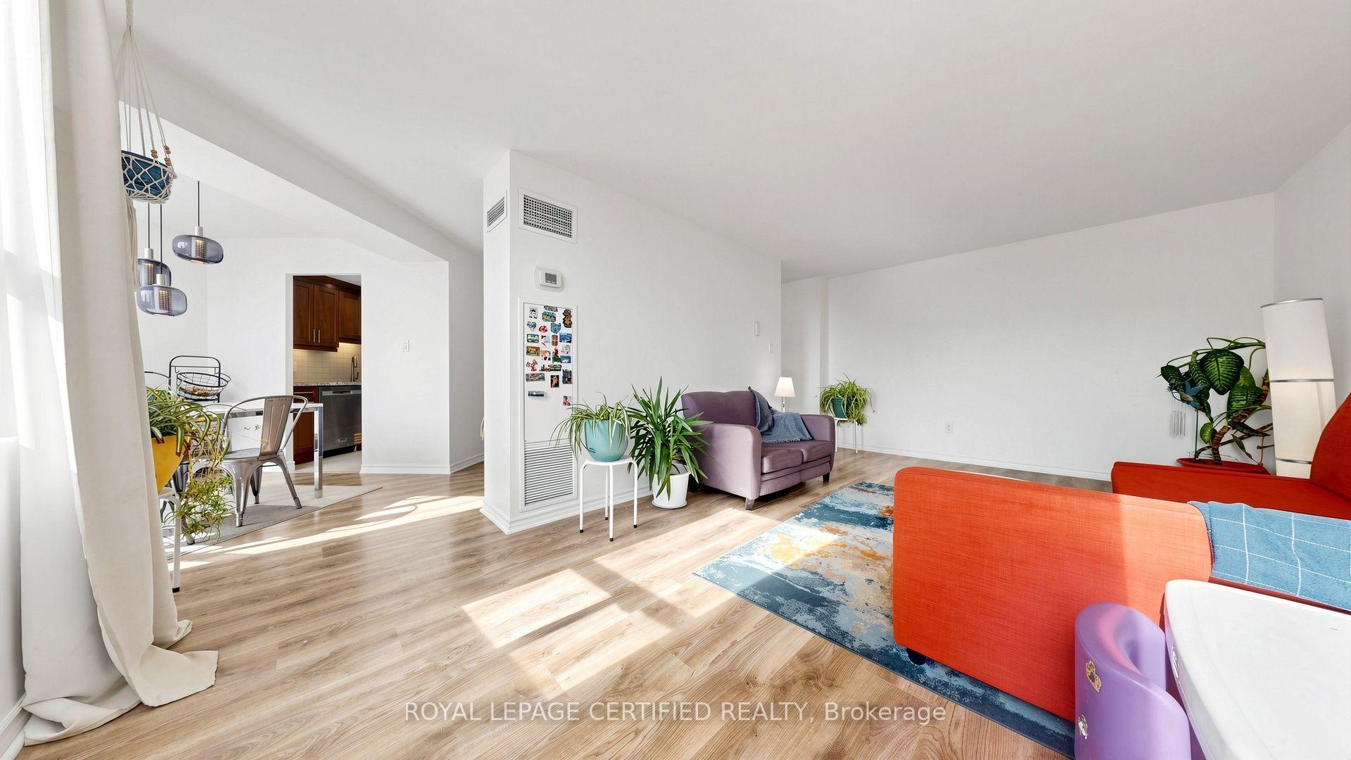 Photo 44 of Unit 802, 3650 Kaneff Crescent, Mississauga, Mississauga Valleys — HOMEH