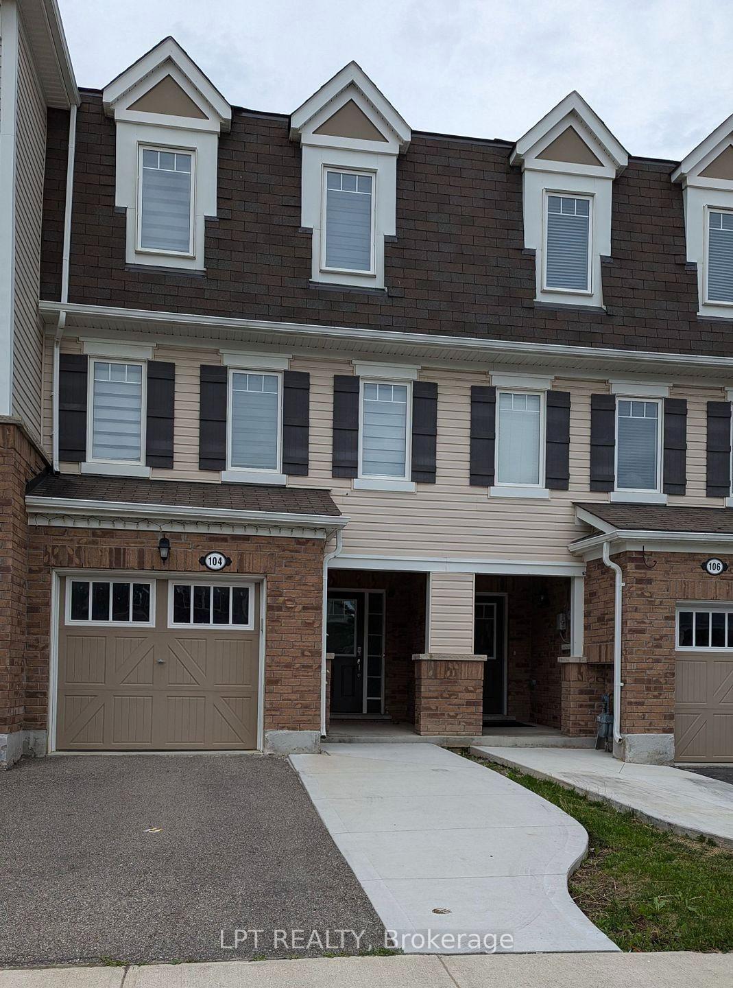 Photo 1 of 104 Bannister Crescent, Brampton, Northwest Brampton — HOMEH