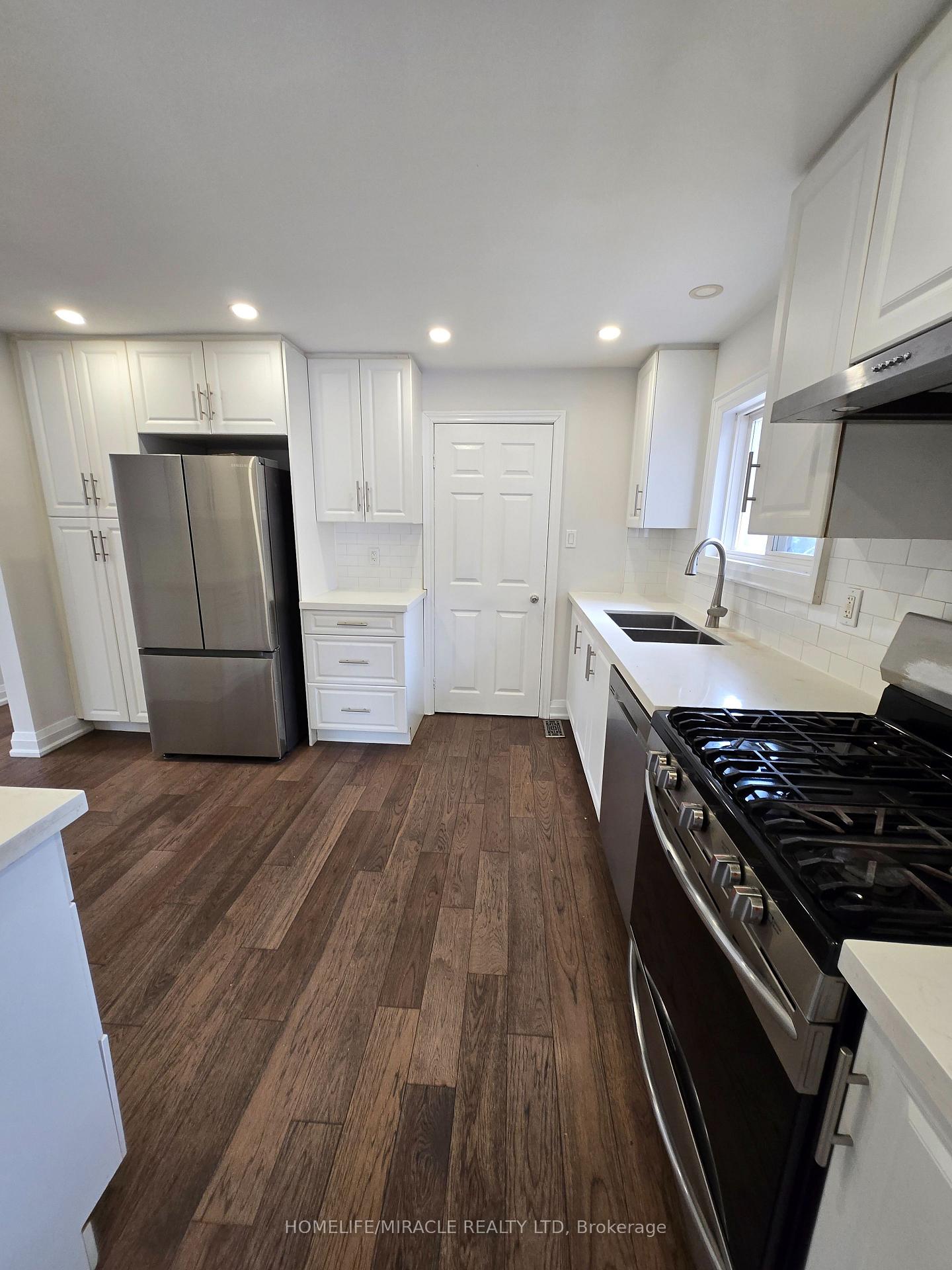 Photo 17 of 44 Staley Terrace, Scarborough, L'Amoreaux — HOMEH