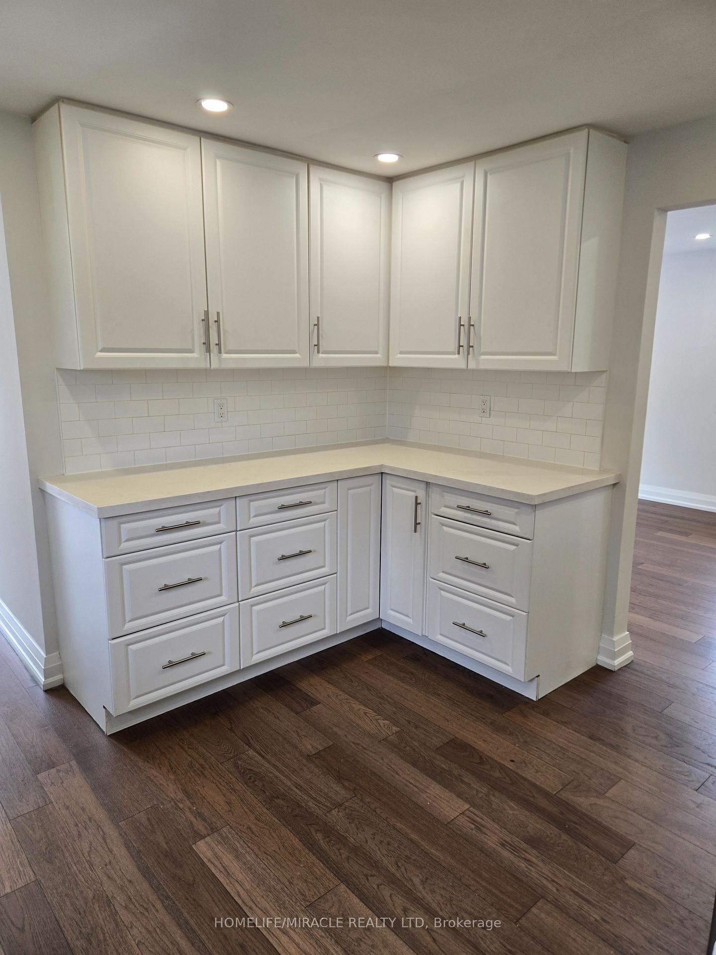 Photo 18 of 44 Staley Terrace, Scarborough, L'Amoreaux — HOMEH