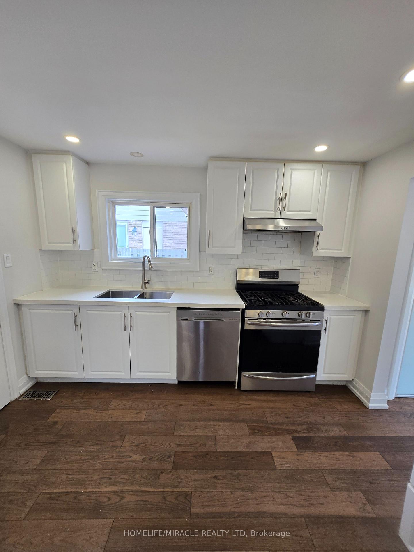 Photo 21 of 44 Staley Terrace, Scarborough, L'Amoreaux — HOMEH