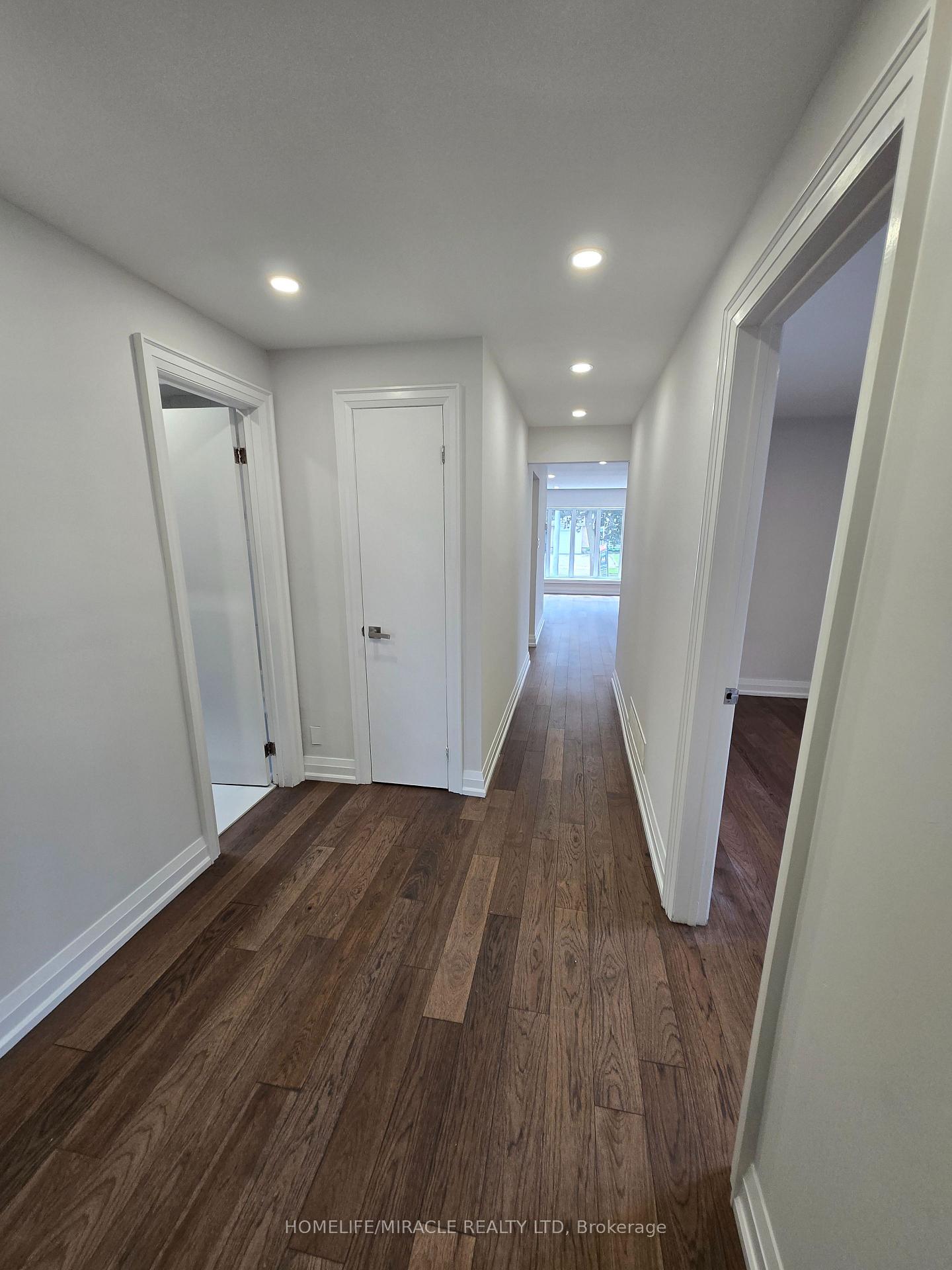 Photo 23 of 44 Staley Terrace, Scarborough, L'Amoreaux — HOMEH
